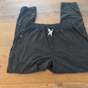 Vuori Fleece Black men’s open bottom Jogger Pants XL